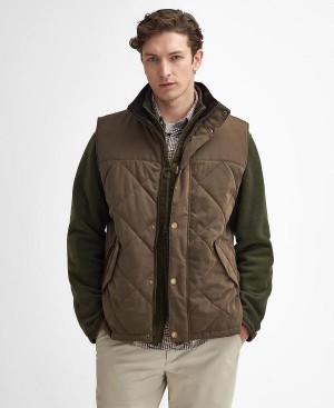 Barbour Elter Quilted Gilet Dark Olive | BABO87565