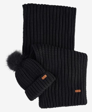 Barbour Saltburn Beanie & Scarf Gift Set Black | BABO90040