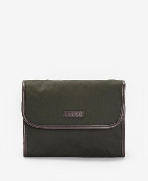 Barbour Wax Hanging Washbag Olive | BABO88934