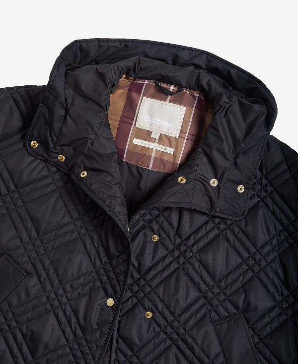 Barbour Astor Quilted Cape Black/Muted Cabernet Tartan | BABO89363