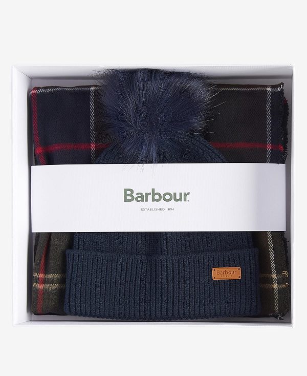 Barbour Dover Beanie & Hailes Scarf Gift Set Classic | BABO90034