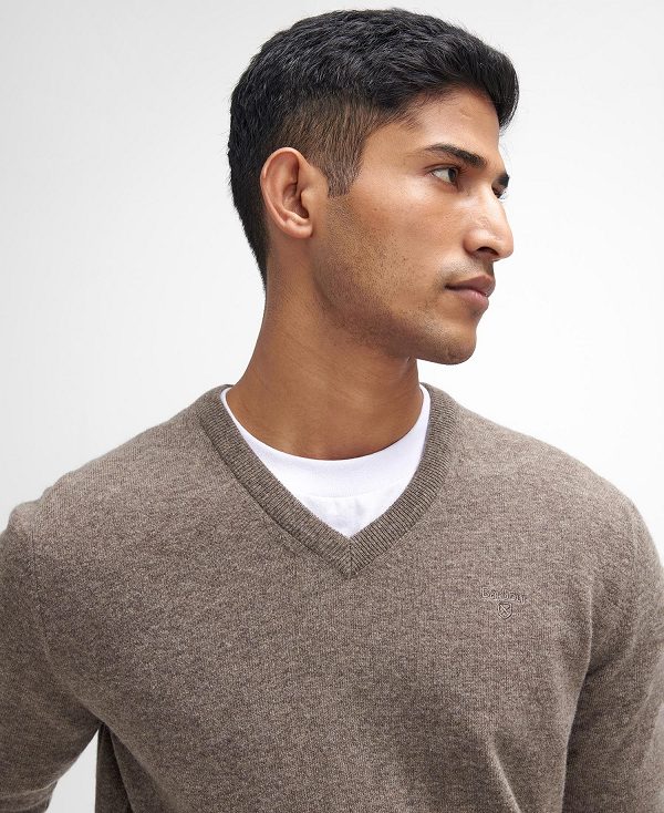 Barbour Essential V-neck Jumpers Beige | BABO88655