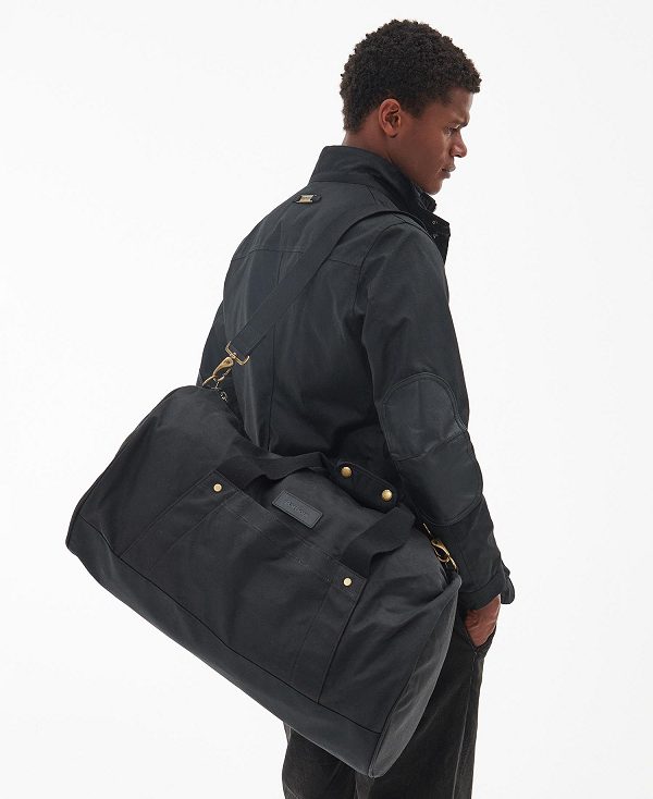 Barbour Explorer Wax Duffle Bag Classic Black | BABO88939