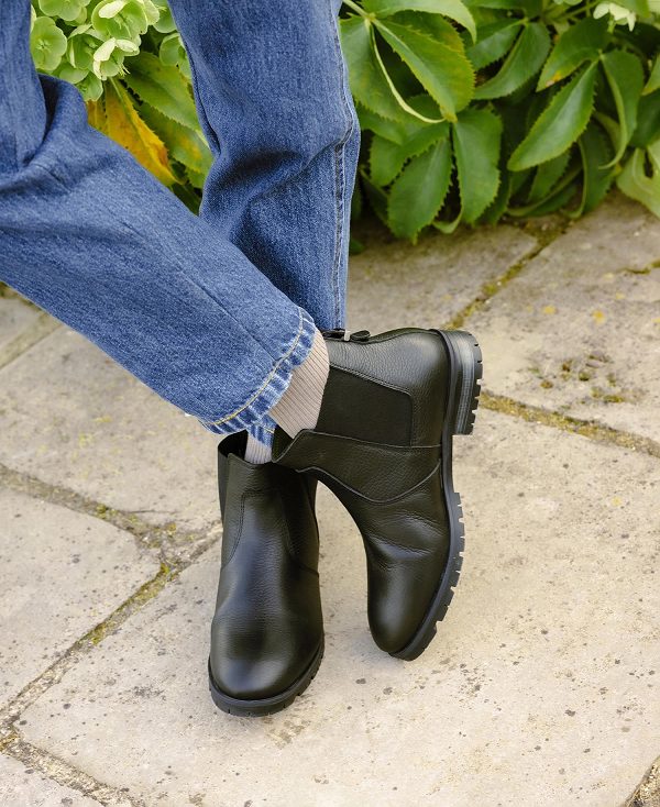 Barbour Nina Chelsea Boots Black | BABO89858