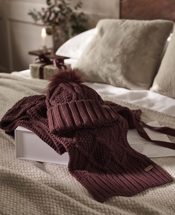 Barbour Ridley Beanie & Scarf Gift Set Cabernet | BABO90027