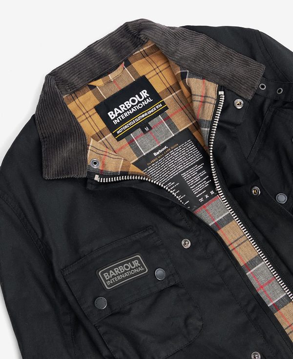 Barbour Tourer Slim International Waxed Jacket Black | BABO87211